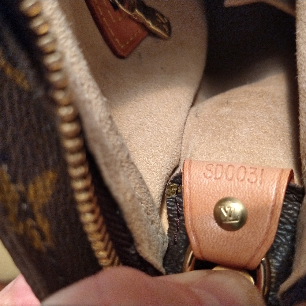 Vintage Louis Vuitton bag - Picture 9 of 15